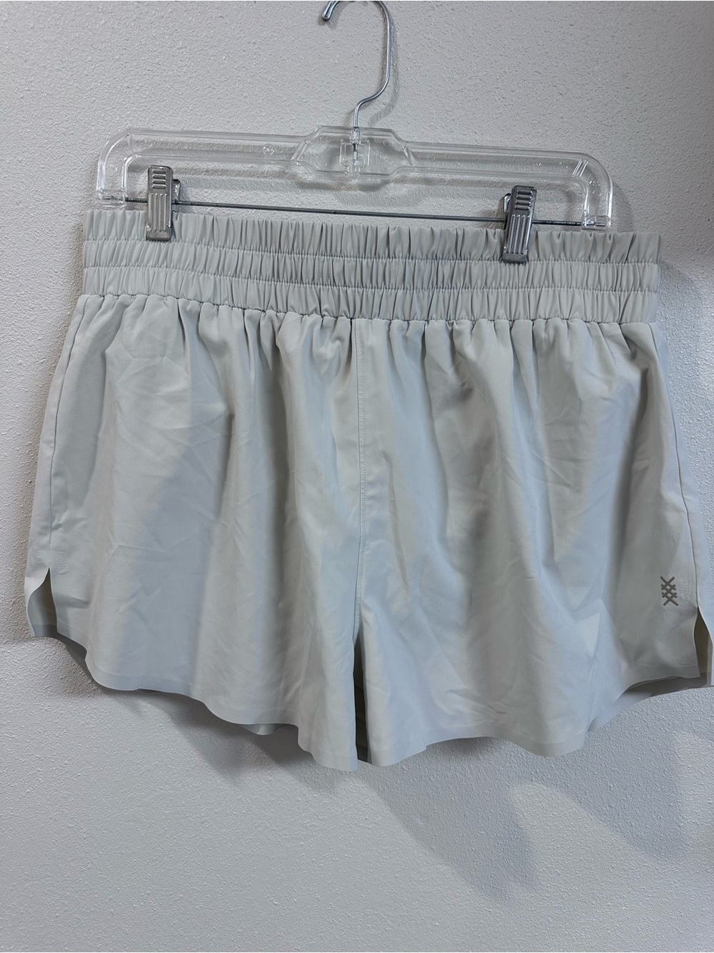 RHONE Women's Light Gray Elastic Waist Athletic Shorts